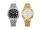 Il modello Citizen NK0030-51E con quadrante nero e il modello NK0032-56A color oro, nella foto.