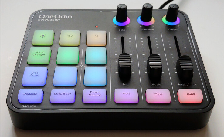 Mixer audio OneOdio Solocaster.