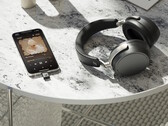 Le cuffie wireless Sennheiser HDB 630 includono un trasmettitore USB-C per smartphone che supporta la trasmissione audio ad alta risoluzione aptX Adaptive. (Fonte: Sennheiser)