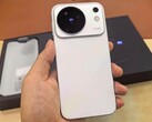 Il Vivo X500 è già trapelato in alcune foto che ne mostrano l’utilizzo, in anticipo rispetto al suo lancio ufficiale