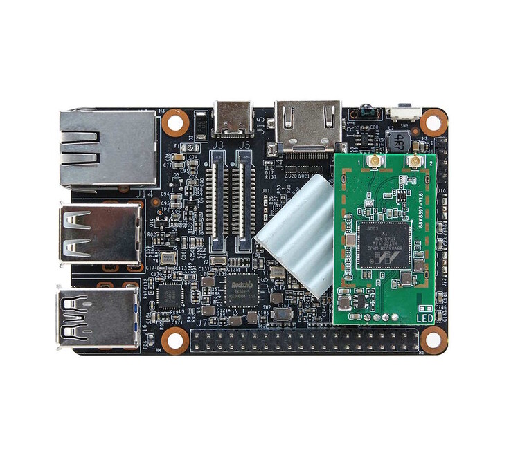 Una tipica intestazione di pin GPIO è presente a bordo (Fonte immagine: Avalue)