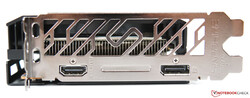 Le porte esterne della Sapphire Pulse Radeon RX 6500 XT