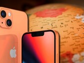 I prezzi di Apple iPhone 13 in Cina hanno apparentemente raggiunto l'equivalente di oltre 2.000 dollari per due varianti. (Fonte immagine: @RendersbyIan/Unsplash - modificato)
