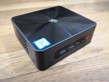 Il robusto telaio è significativamente più leggero di un Intel NUC