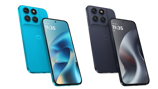 Il Moto G87 nei colori Pantone Blue Atoll e Pantone Overture.