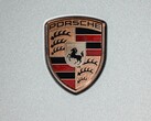 Il famoso produttore tedesco di auto sportive Porsche sta apparentemente lavorando su un'elegante berlina ad alte prestazioni completamente elettrica (Immagine: Jannis Lucas)