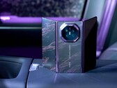 Chiunque intenda importare un Huawei Mate XT2 dalla Cina dovrà fare i conti con alcune limitazioni e sostenere una spesa considerevole.