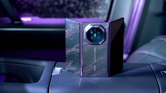 Chiunque intenda importare un Huawei Mate XT2 dalla Cina dovrà fare i conti con alcune limitazioni e sostenere una spesa considerevole.