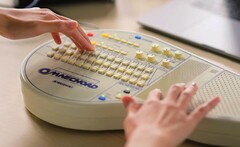 L'Omnichord OM-108 celebra il 70° anniversario dell'azienda Suzuki. (Fonte: Suzuki)