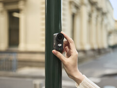 Osmo Nano costa 279 euro nell&#039;UE. Nella foto: un&#039;immagine promozionale della action cam. (Fonte: DJI)