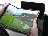 Secondo il rapporto, Huawei vuole procedere con un tablet da 10 pollici a doppia piegatura nella prima metà del 2024, e Samsung probabilmente seguirà il suo esempio. (Immagine: SamMobile)