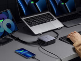 Il caricatore UGREEN Nexode 200 W può alimentare fino a sei dispositivi. (Fonte: UGREEN)