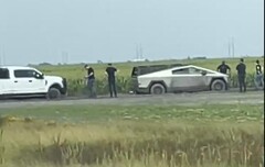 Siamo stati tutti lì, con le mani sui fianchi in segno di sgomento, a fissare un'automobile che semplicemente non va più. (Fonte: Twitter)