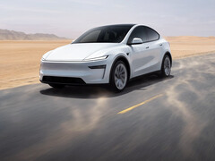 La nuova Tesla Model Y 2026 in colore Pearl White multicoat. (Fonte: Tesla)