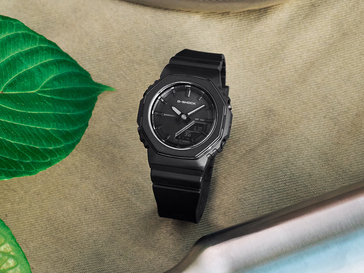 Il Casio G-Shock GMA-P2110-1A è disponibile con finitura nera