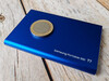 Confronto di dimensioni: Il Samsung PSSD T7 e una moneta da 1 Euro (foto: Daniel Schmidt)