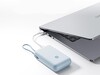 Con una capacità di 10.000 mAh, ricarica telefoni e computer portatili.
