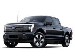 Nella foto - la Ford F-150 Lightning su uno sfondo bianco. (Fonte: Ford)