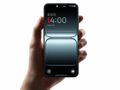 Il display del OnePlus 13T.