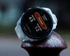 Il Forerunner 165 è uno dei cinque smartwatch Forerunner idonei a ricevere la versione software 25.04. (Fonte: Garmin)