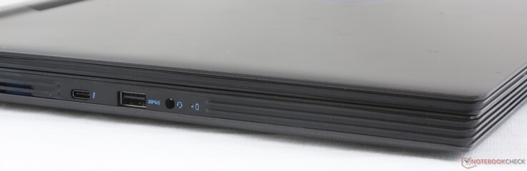 Lato Sinistro: Thunderbolt 3, USB 3.1 Type-A, porta audio combinata da 3.5 mm