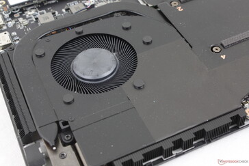 Le ventole sono silenziose quando si eseguono carichi non impegnativi, ma diventano acute quando si gioca