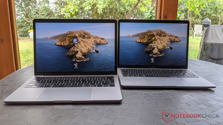 MacBook Pro 13 2019 (sinistra) vs. MacBook Po 13 2020 (destra)