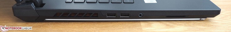 Lato sinistro: 2x USB-A 3.0, jack da 3.5 mm