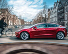 Tesla FSD in azione ad Amsterdam.