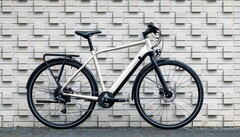 La bicicletta elettrica Decathlon Elops LD500E ha un'autonomia di assistenza fino a 115 km (~71 miglia). (Fonte: Decathlon)