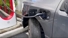 L'F-150 Lightning può utilizzare il Supercharger selezionato con un adattatore Magic Dock (immagine: Reddit)