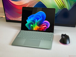 Valutazione dell'88,4%: Microsoft Surface Laptop 8 13,8