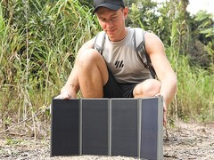 È stata lanciata una campagna di crowdfunding su Kickstarter per il DEXPOLE Solar Power Bank. (Fonte: DEXPOLE)