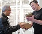 Jensen Huang consegna a Elon Musk uno dei primi computer desktop compatti Nvidia DGX Spark al mondo, progettato per lo sviluppo di modelli AI. (Fonte: Nvidia)