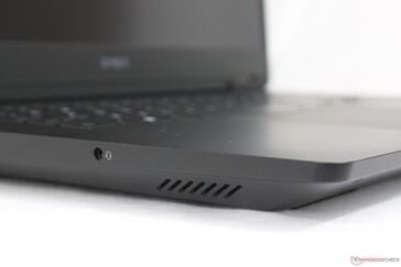 Un design forte e visivamente accattivante, nonostante la maggior parte della plastica