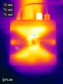 GMKtec NucBoc M6 Ultra durante il test di stress (lato superiore)
