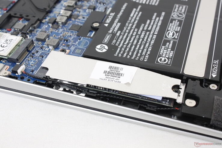 Supporta solo un SSD M.2 interno