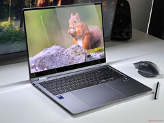 Una variante di Samsung Galaxy Book6 Pro con un Intel Core Ultra X7 358H è stata avvistata online (nella foto: Galaxy Book5 Pro 360; fonte: Notebookcheck)