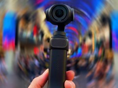 Insta360 Luna Pro avrà una singola telecamera (immagine modificata di Insta360 Luna Ultra).