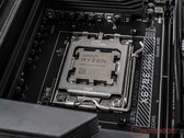 Il Ryzen 7 9800X3D è destinato a succedere al 7800X3D il 7 novembre. (Fonte: Notebookcheck)