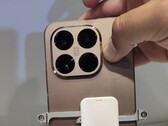 Questo sembra essere uno dei telefoni Xiaomi 15T. (Fonte immagine: Gadgetsdata)