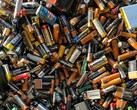 Un mucchio di batterie usate