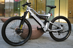 La e-bike Nireeka Revenant può essere dotata di un motore da 1.000 W che eroga fino a 85 Nm di coppia. (Fonte: Nireeka)