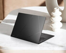 Asus valuta il suo ultimo portatile da 14 pollici con un'autonomia di circa 17 ore.