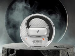 Gli auricolari Soundcore V40i sono dotati di una custodia di ricarica trasparente (nella foto). (Fonte: CellphoneS)