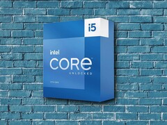 Secondo quanto riferito, Intel starebbe aumentando la produzione di CPU di vecchia generazione, come il Core i5 di 13ª generazione qui raffigurato, per far fronte alla carenza di DRAM.