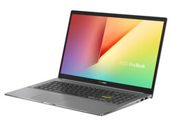 Recensione dell'Asus VivoBook S15 S533EQ-BQ002T, fornito da Asus Germany.