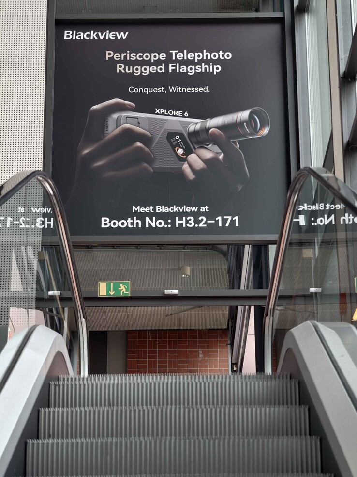 Il telefono Blackview dotato di teleconvertitore è pubblicizzato in modo prominente all’IFA 2026.