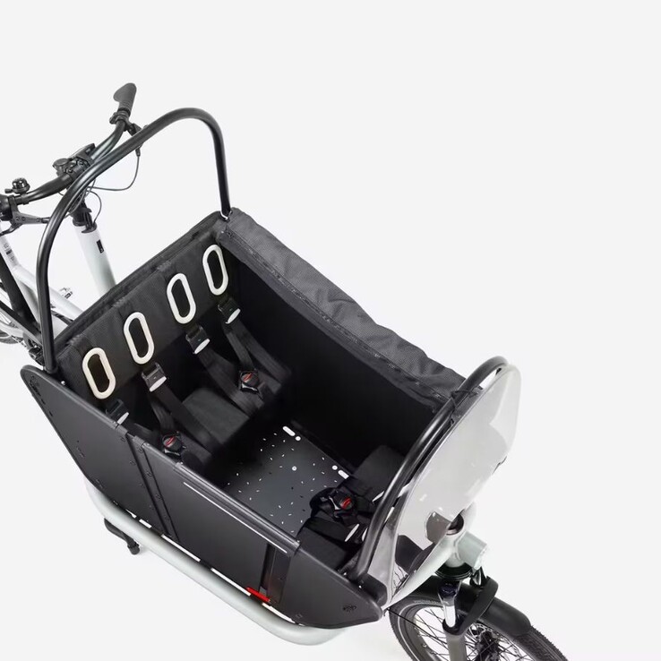 La bicicletta elettrica per famiglie Btwin F900E di Decathlon in Polar White (fonte: Decathlon)