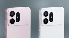 Qui si possono vedere due colori del Samsung Galaxy S27 Ultra; un'immagine di gruppo li mostra tutti e quattro.
